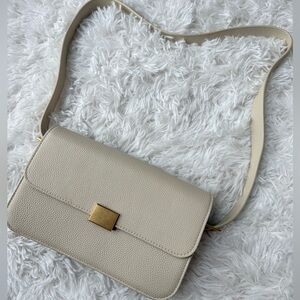 The Curated Classic Bag in Cream like new